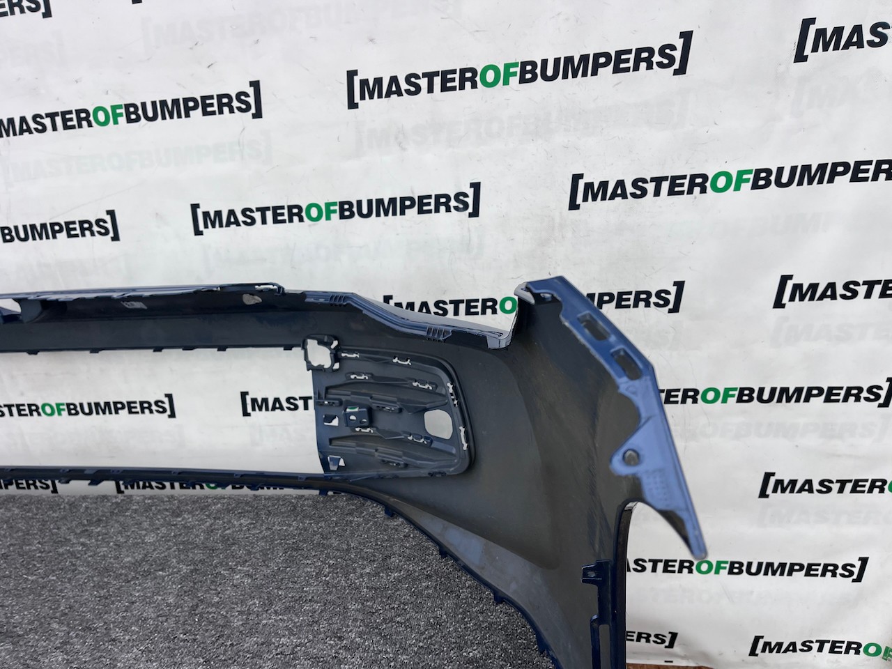 VW Golf Se Style Mk8 Lift Hatchback 2024-on Front Bumper 4 Pdc Genuine [v455]