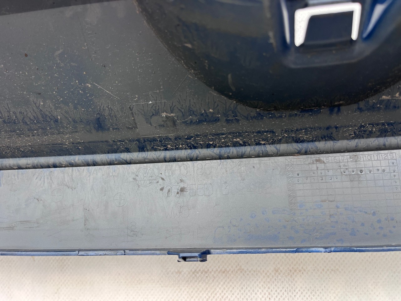 VW Golf Se Style Mk8 Lift Hatchback 2024-on Front Bumper 4 Pdc Genuine [v455]