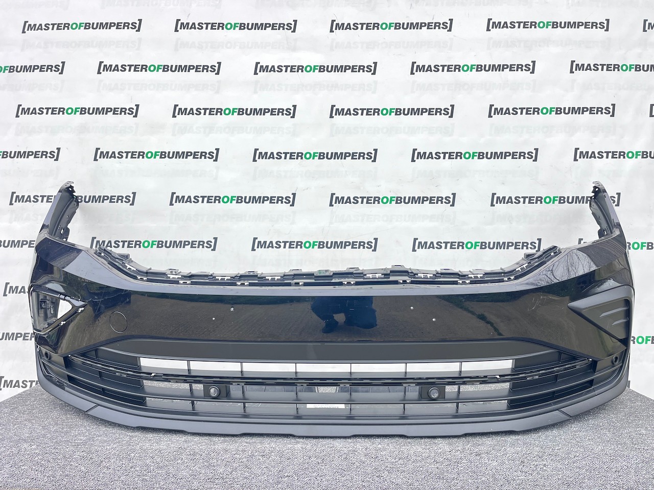 VW Tiguan Elegance Life Mk2 Lift 2021-2023 Front Bumper 6 Pdc Genuine [v458]