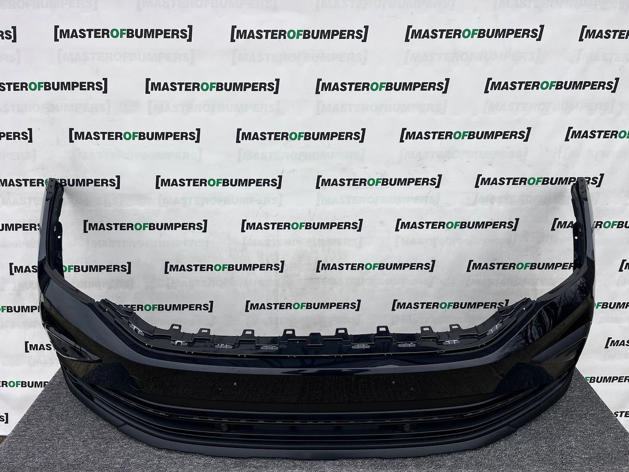 VW Tiguan Elegance Life Mk2 Lift 2021-2023 Front Bumper 6 Pdc Genuine [v458]