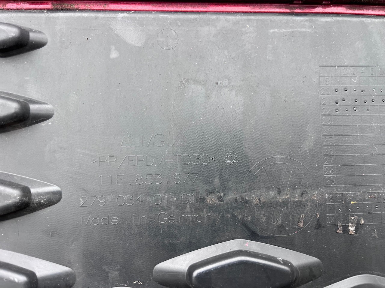 VW Id5 Id.5 Coupe Style 2023-on Front Bumper 6 Pdc Genuine [v460]