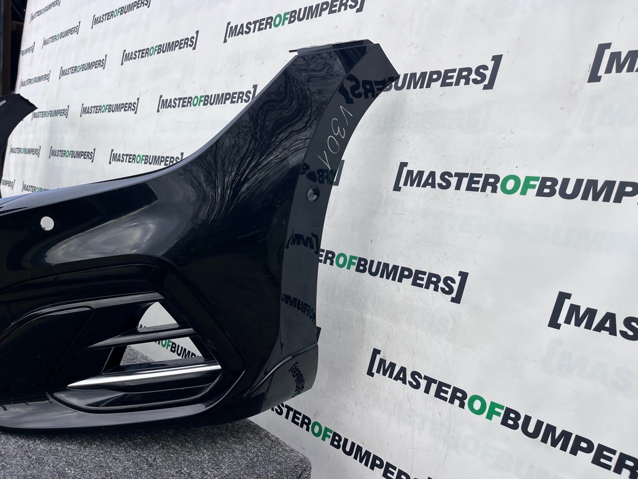 VW Arteon R Line Facelift 2020-2024 Front Bumper 6 Pdc + Jets Genuine [v301]