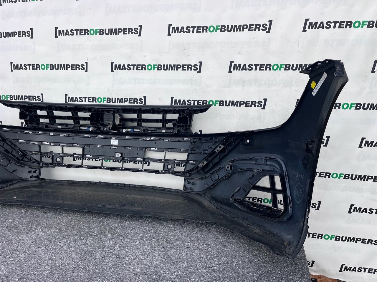 VW Arteon R Line Facelift 2020-2024 Front Bumper 6 Pdc + Jets Genuine [v301]