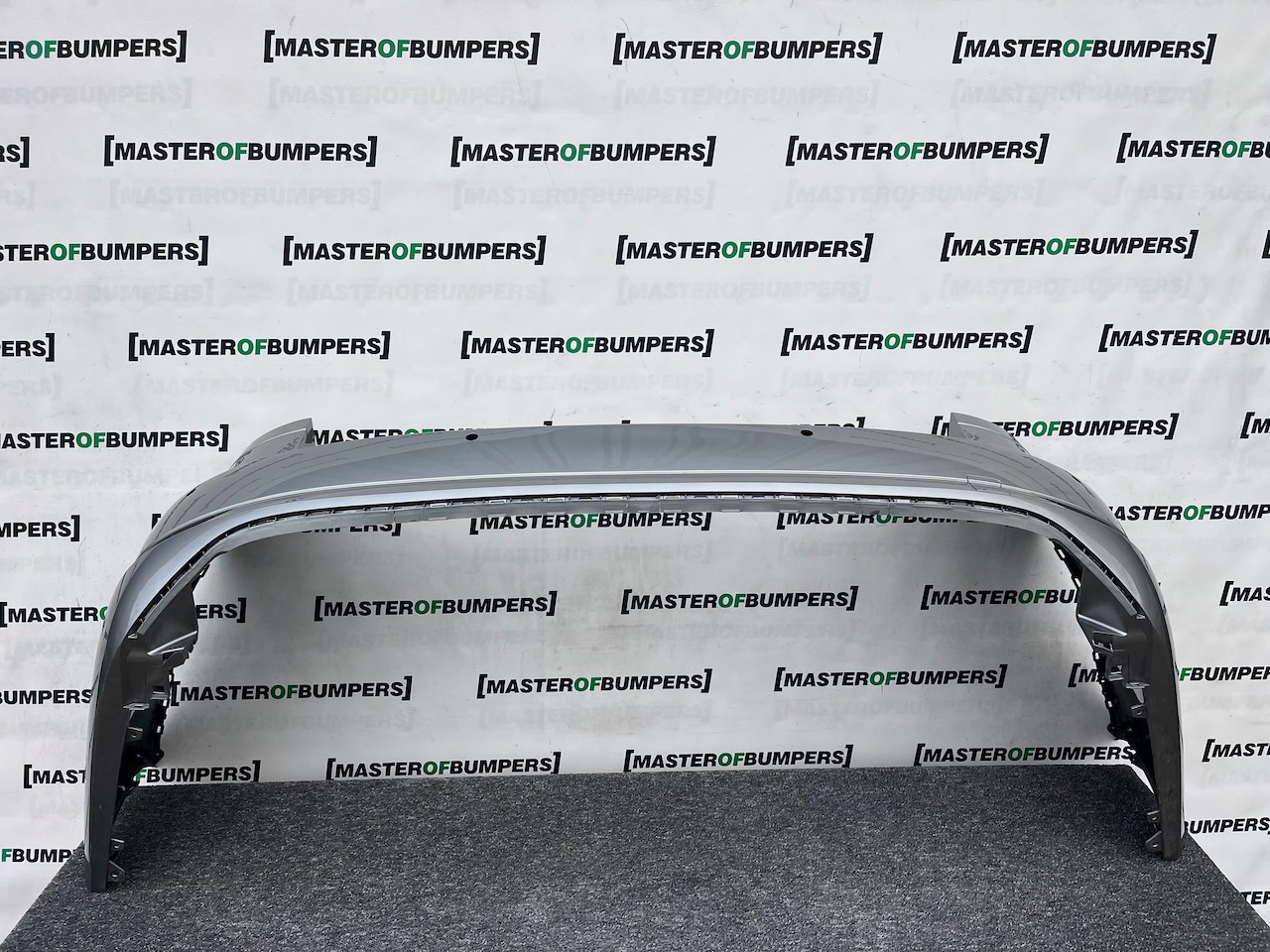VW Golf R Line Gt Estate Only Mk7.5 2017-2019 Rear Bumper 6 Pdc Genuine [v463]