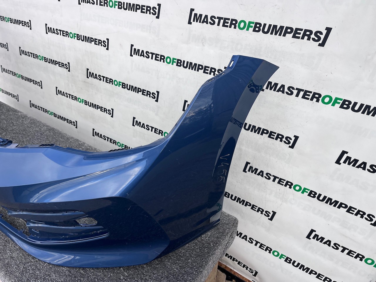 VW Golf Se Style Mk8 Lift Hatchback 2024-on Front Bumper 4 Pdc Genuine [v455]