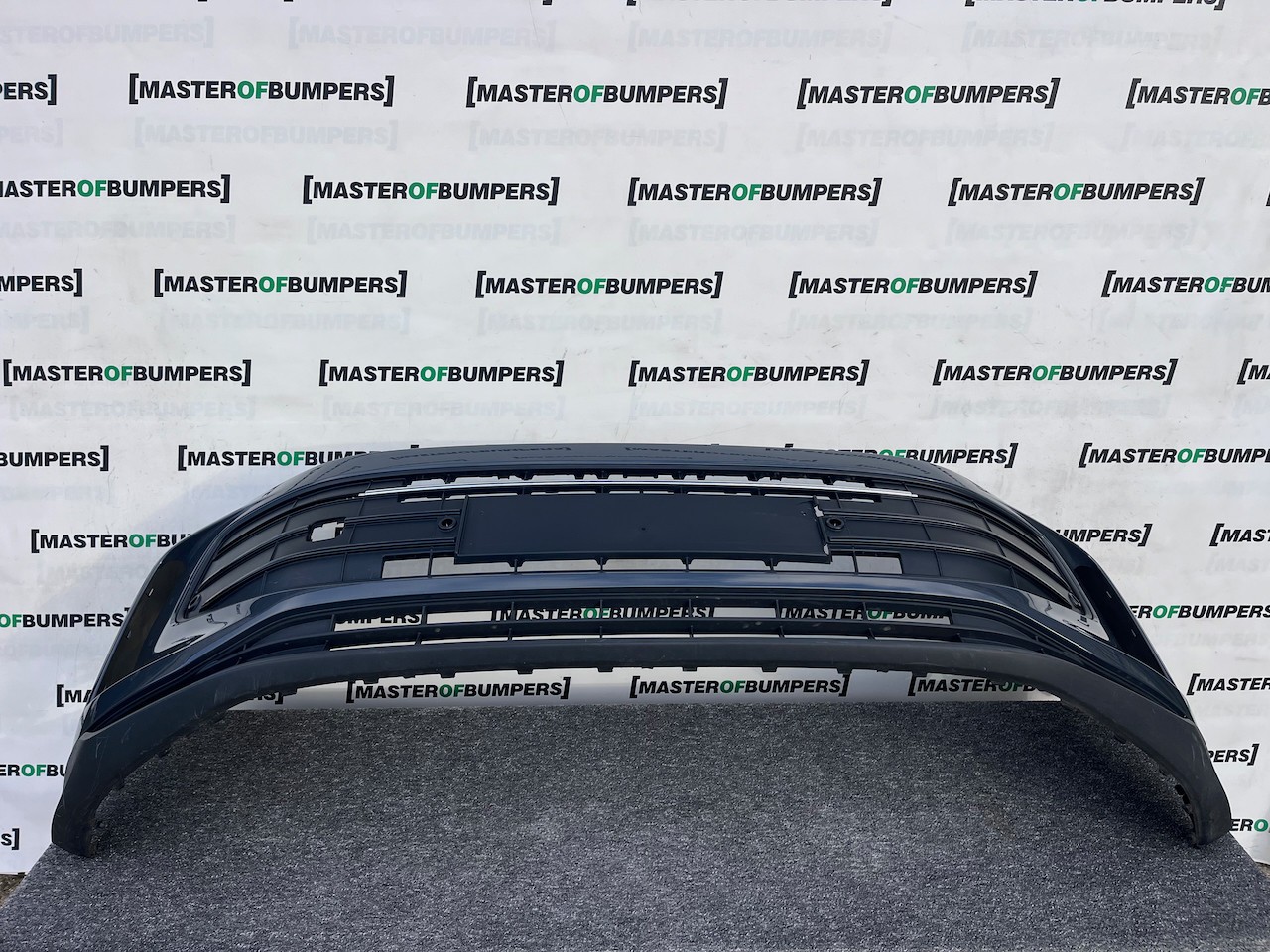 VW Tiguan Life Match Mk3 Estate 2024-on Front Bumper 4 Pdc Genuine [v472]