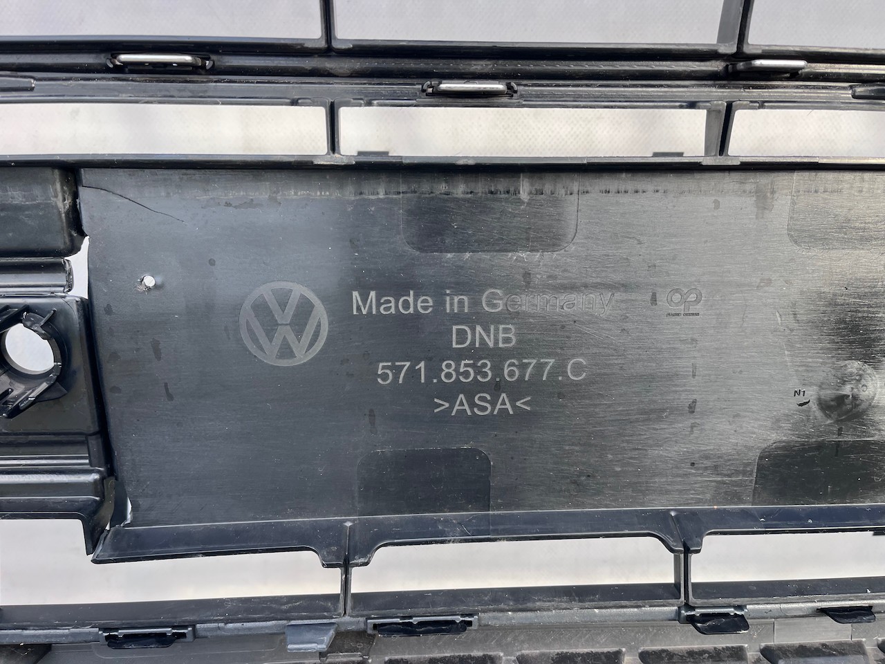 VW Tiguan Life Match Mk3 Estate 2024-on Front Bumper 4 Pdc Genuine [v472]