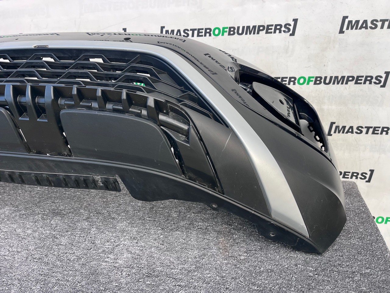 VW T-roc Troc Tfsi Evo Life Style 2022-2025 Front Bumper 4 Pdc Genuine [v469]