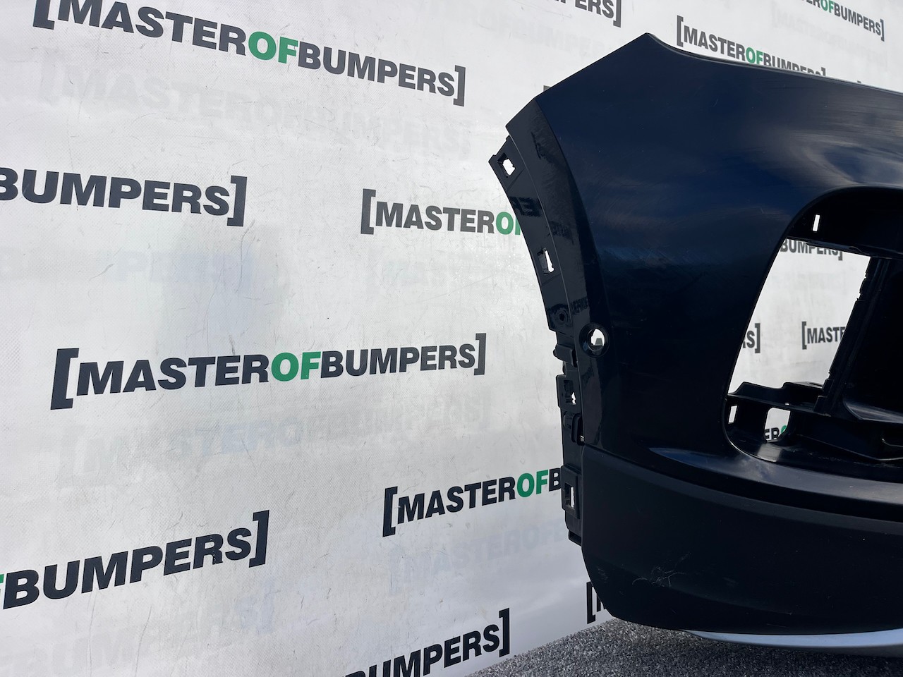 VW T-roc Troc Tfsi Evo Life Style 2022-2025 Front Bumper 4 Pdc Genuine [v469]