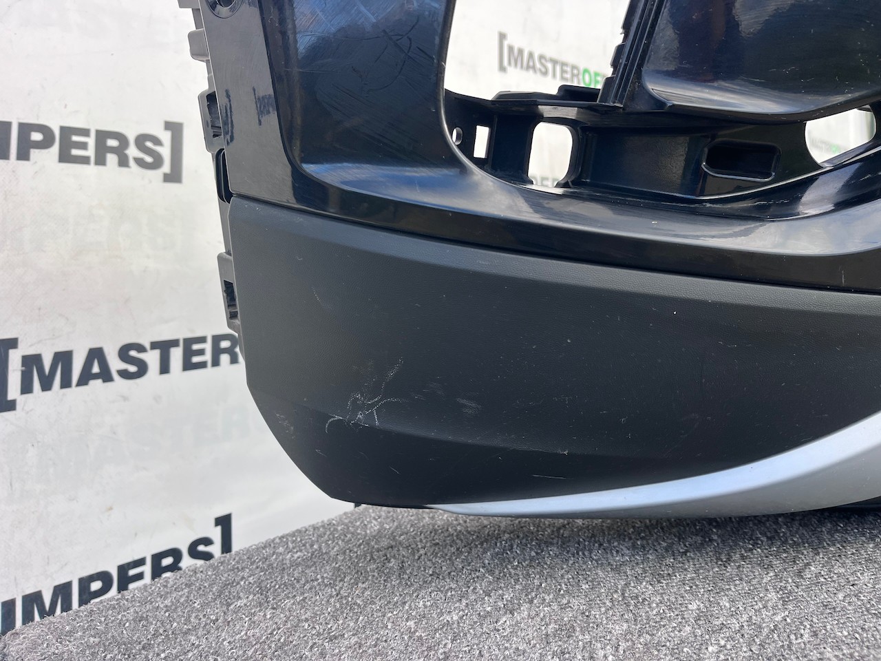 VW T-roc Troc Tfsi Evo Life Style 2022-2025 Front Bumper 4 Pdc Genuine [v469]