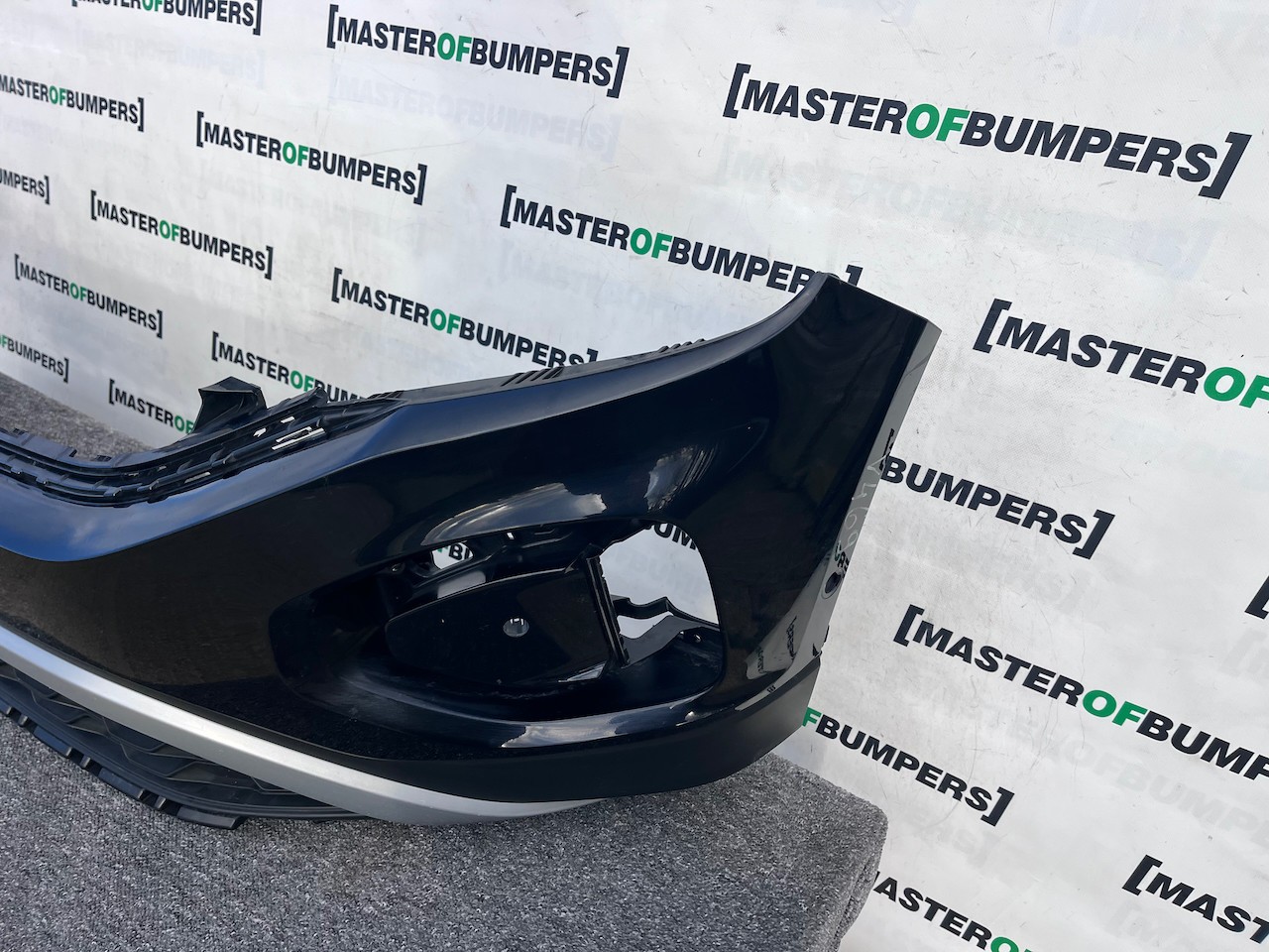 VW T-roc Troc Tfsi Evo Life Style 2022-2025 Front Bumper 4 Pdc Genuine [v469]