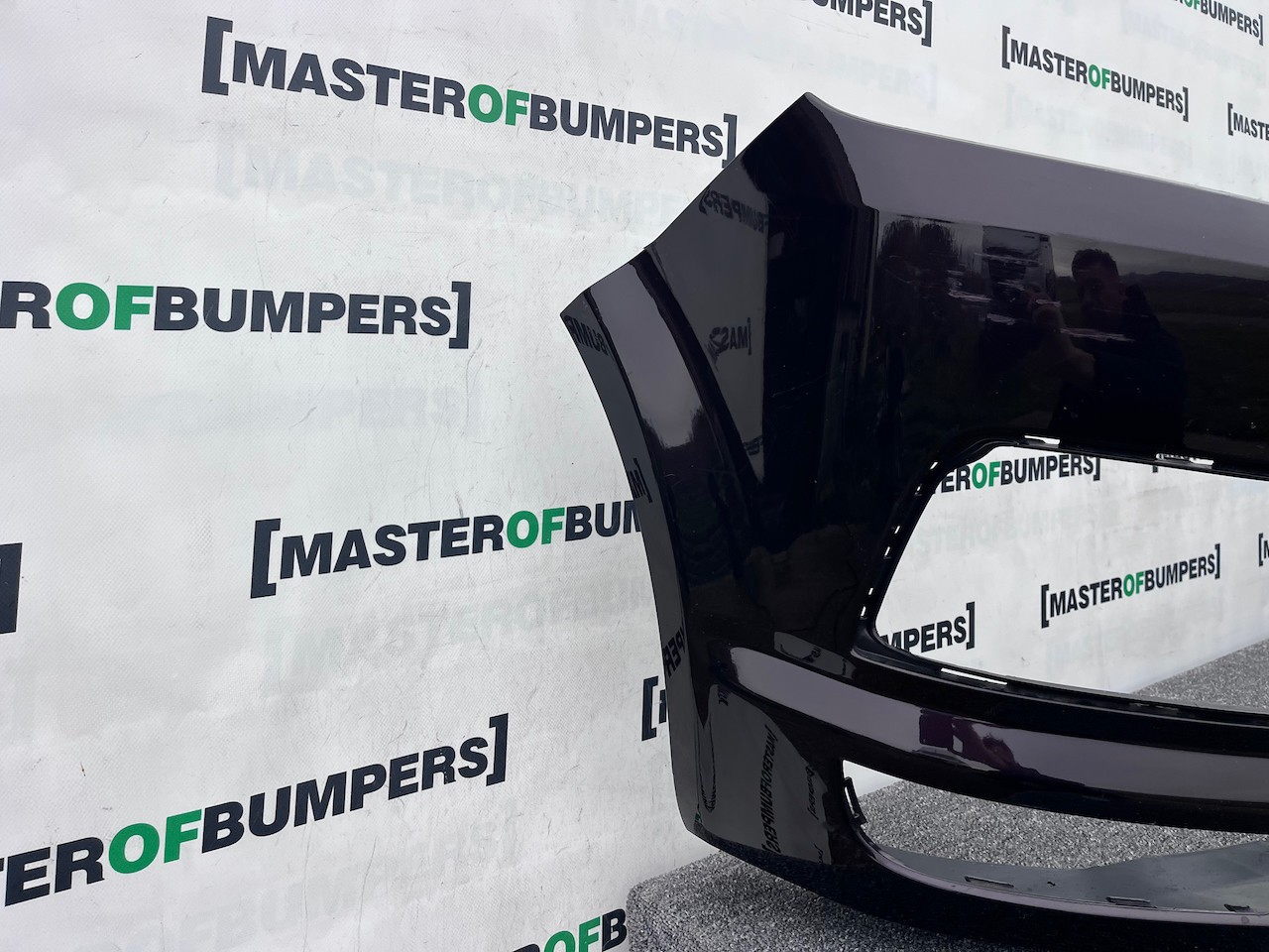 VW Transporter Caravelle T6 2016-2019 Front Bumper 4 Pdc No Jets Genuine [v478]