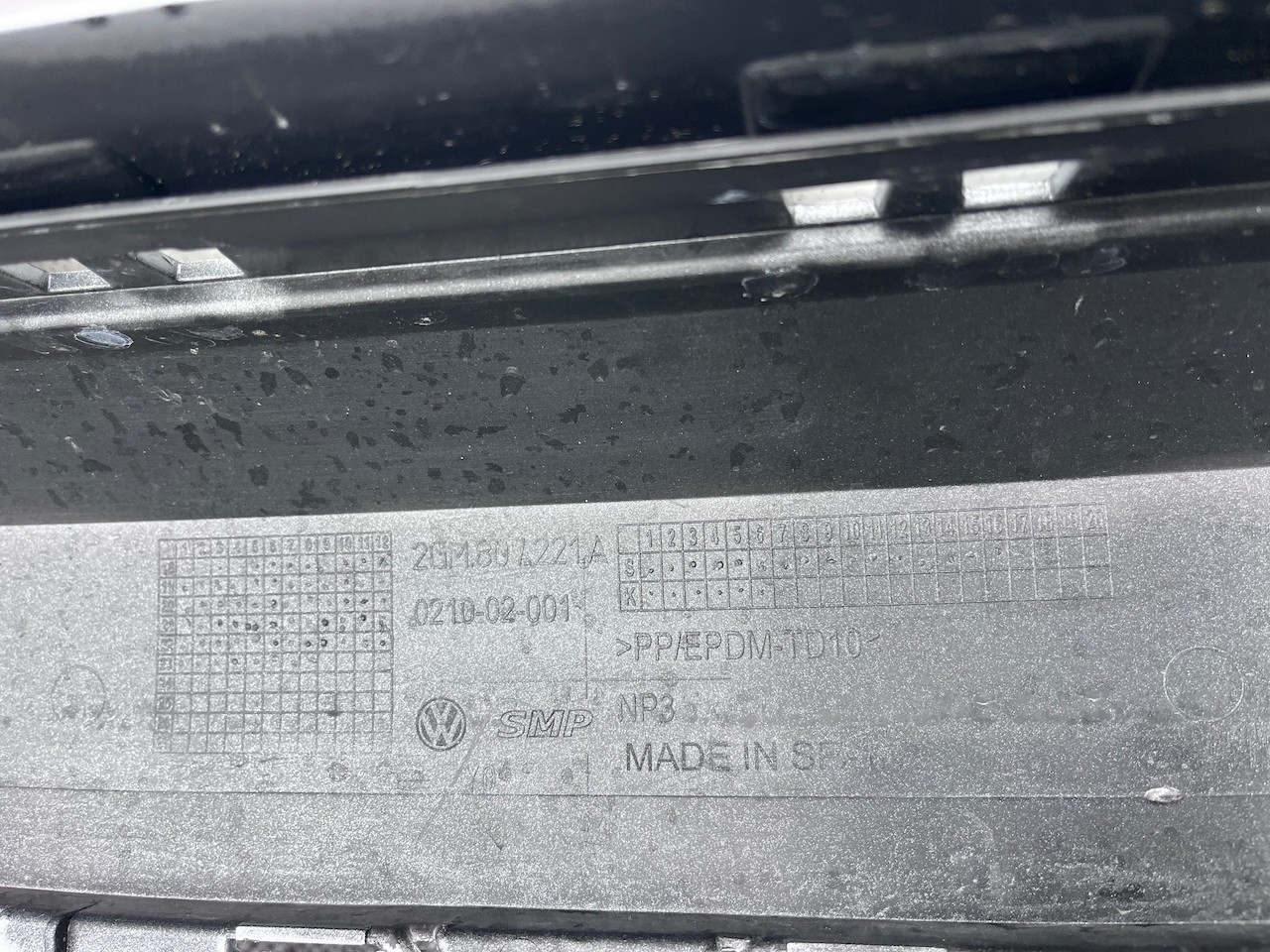 VW T-cross Tcross Se Active R Line 2019-2023 Front Bumper 4 Pdc Genuine [v468]