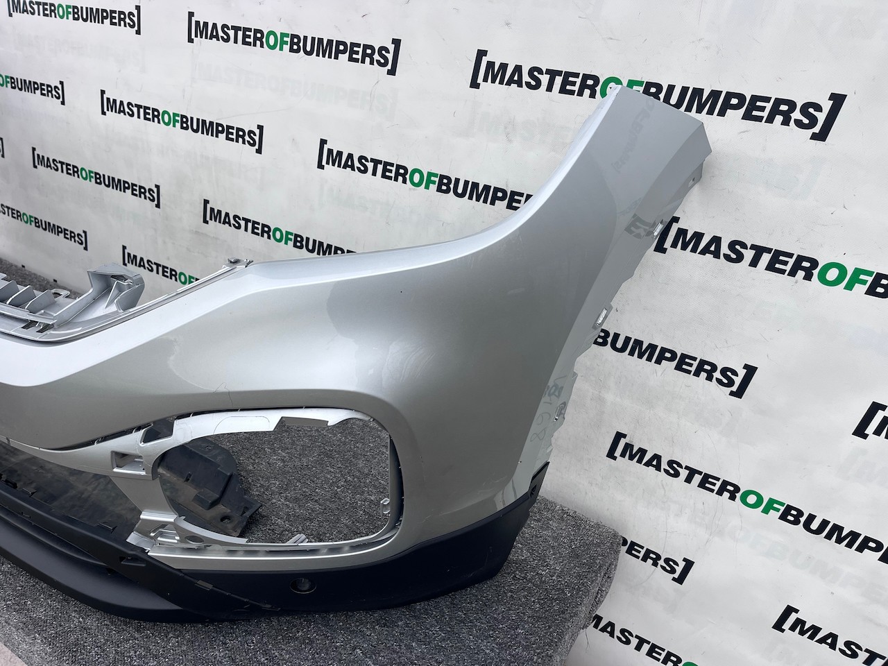 VW T-cross Tcross Se Active R Line 2019-2023 Front Bumper 4 Pdc Genuine [v468]