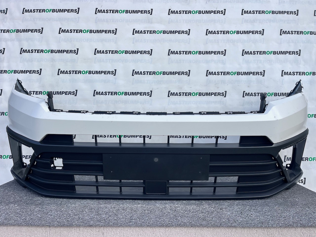VW Crafter Mk2 Panel Van 2017-2022 Front Bumper Textured 7c0807221 Genuin [v479]