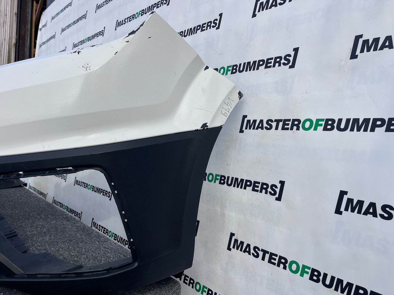 VW Crafter Mk2 Panel Van 2017-2022 Front Bumper Textured 7c0807221 Genuin [v479]