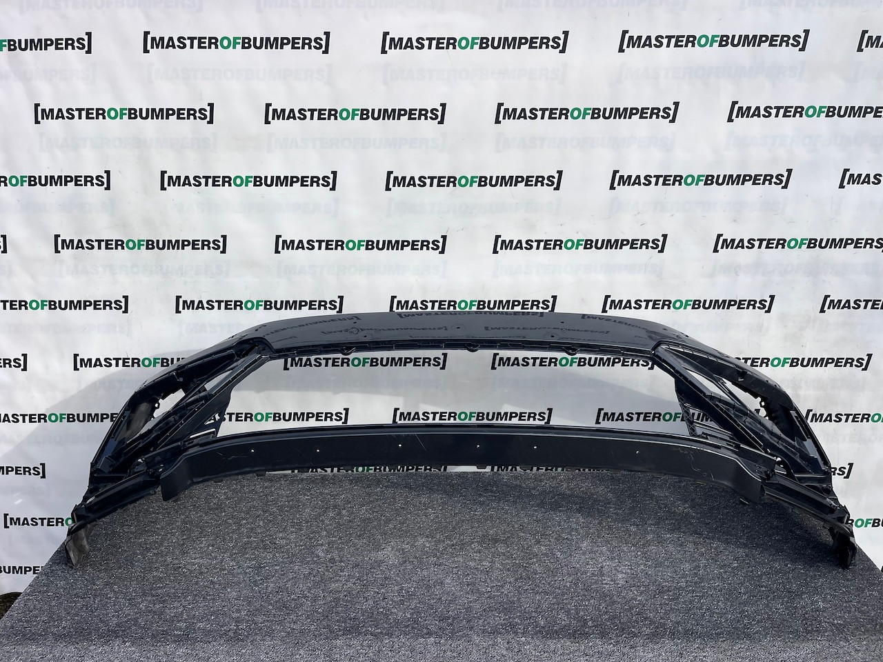 VW Tiguan R Line Mk2 Suv 2016-2019 Front Bumper 4 Pdc + Jets Genuine [v485]