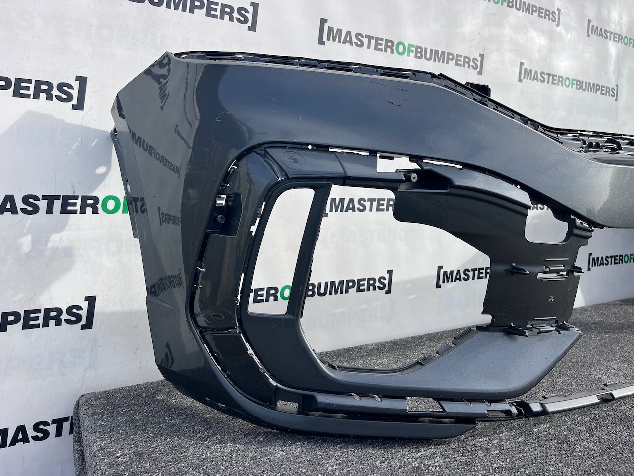 VW T-roc Troc R-line Lift 2022-2024 Front Bumper 4 Pdc Genuine [v484]