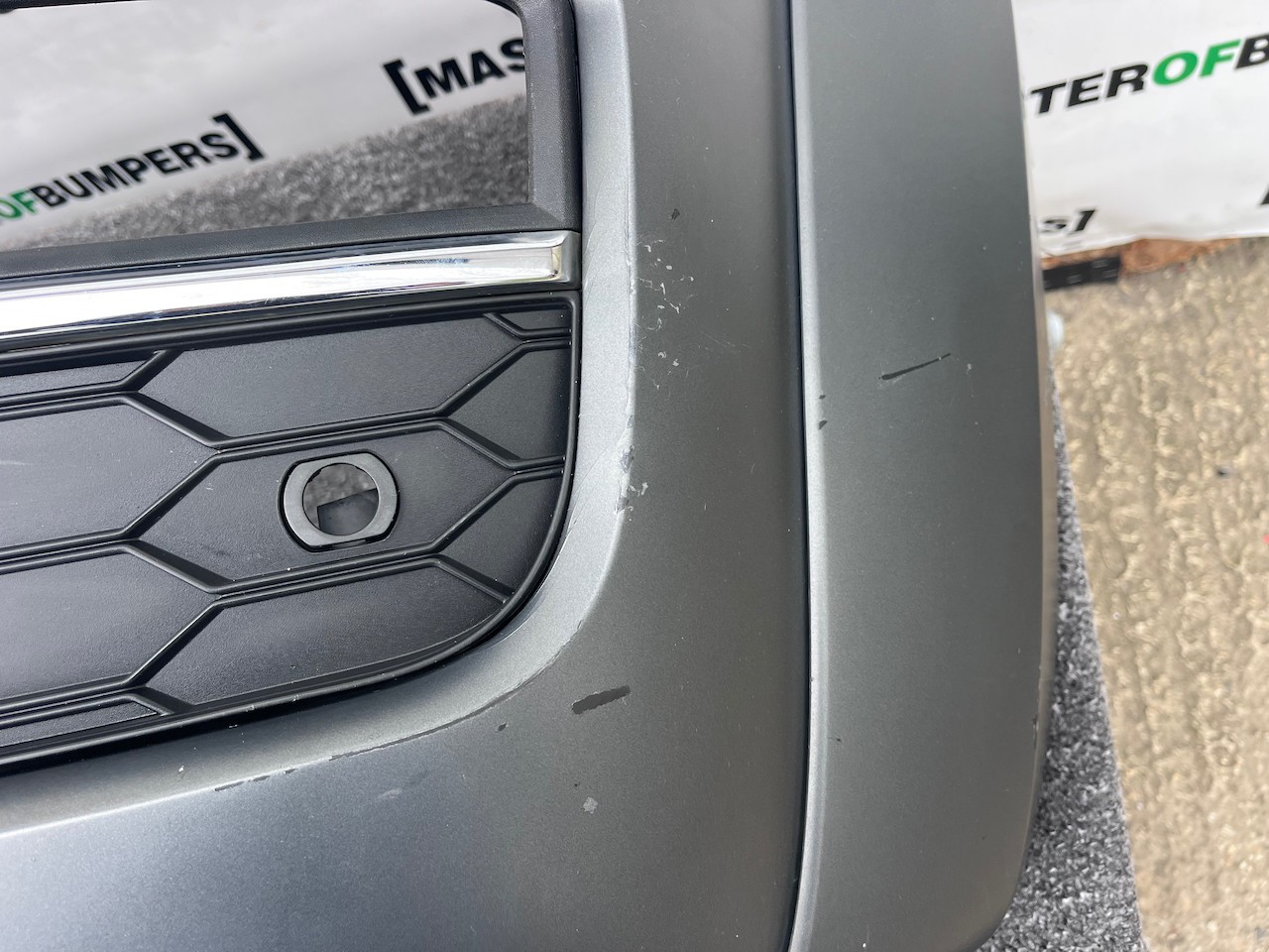 VW Amarok Mk1 Lift Pick Up 2016-2023 Front Bumper 4 Pdc Genuine [v501]