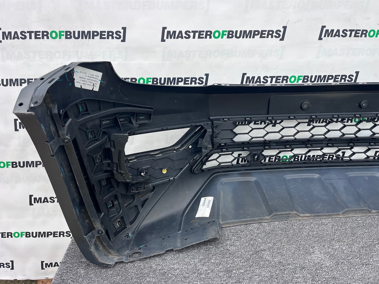 VW Amarok Mk1 Lift Pick Up 2016-2023 Front Bumper 4 Pdc Genuine [v501]