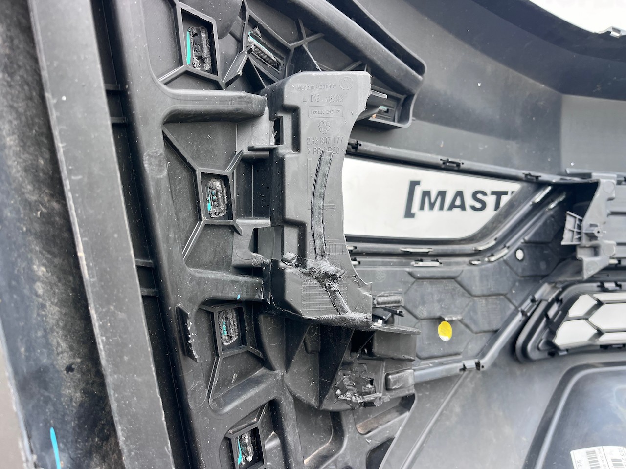 VW Amarok Mk1 Lift Pick Up 2016-2023 Front Bumper 4 Pdc Genuine [v501]