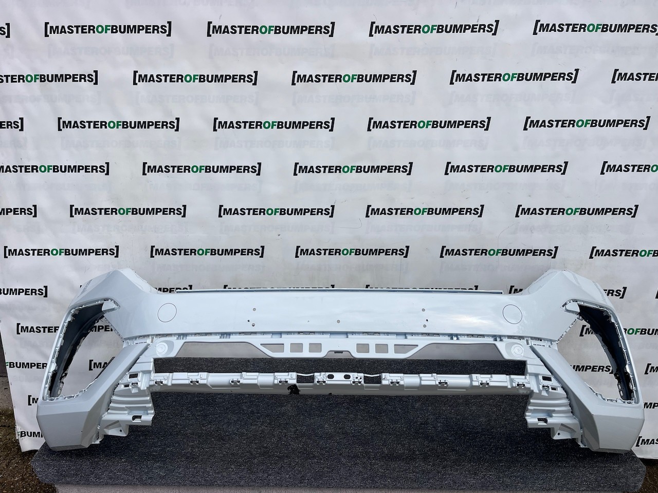VW Touareg R Line Tdi V6 Mk3 2019-2023 Front Bumper 6 Pdc No Jets Genuine [v510]