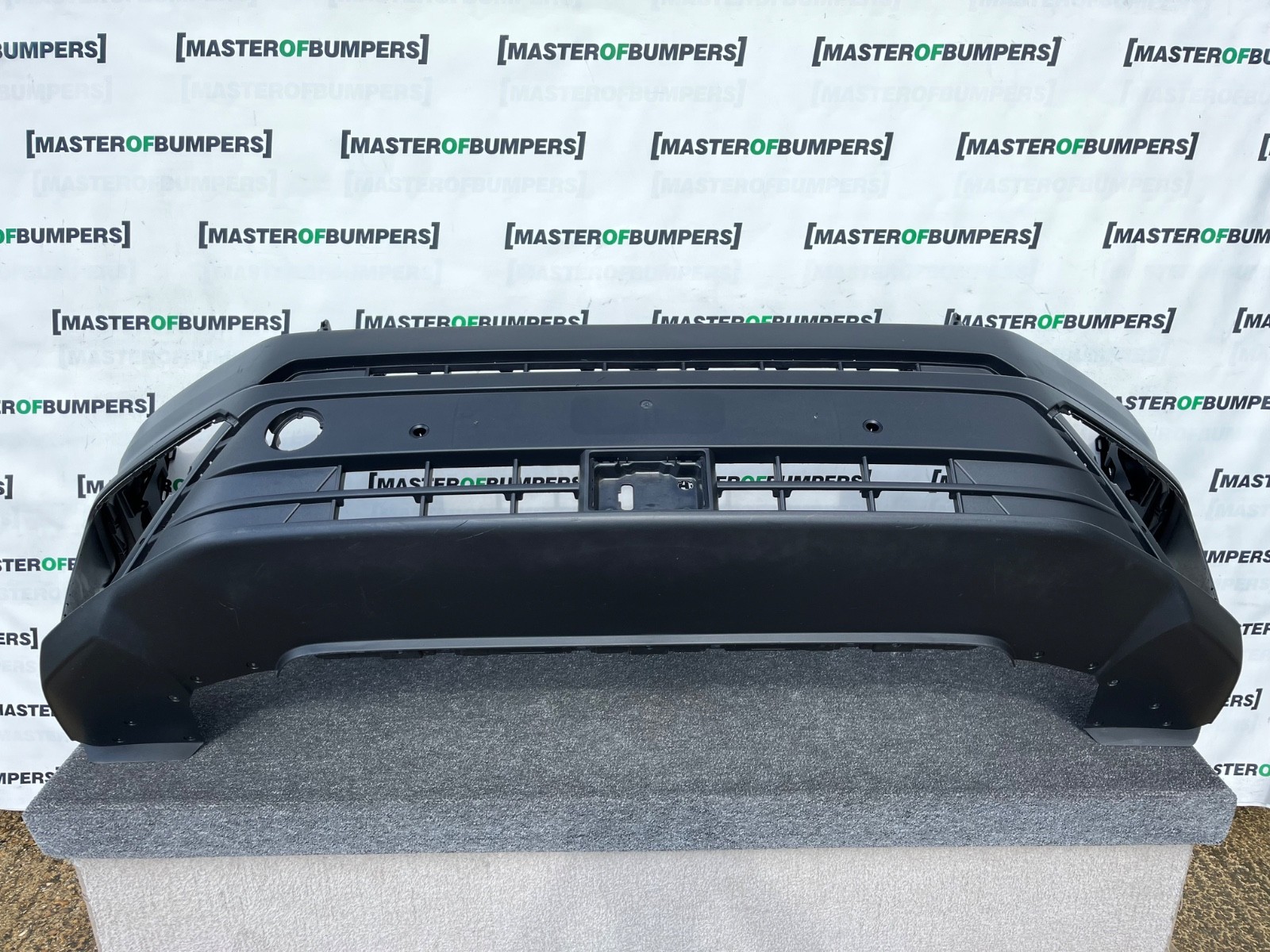 VW Crafter Man Tge Facelift  2023-2026 Front Bumper Genuine [v520]