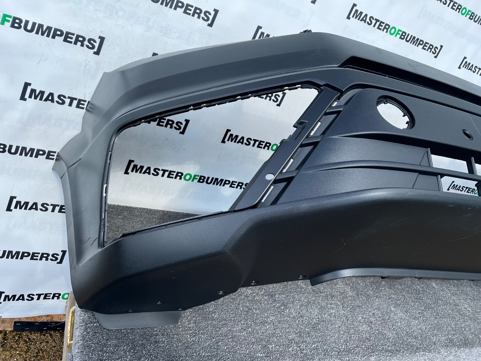 VW Crafter Man Tge Facelift  2023-2026 Front Bumper Genuine [v520]