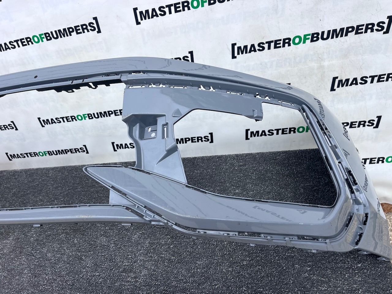 VW Golf R-line Mk8 Lift Hatchback 2024-2027 Front Bumper 4 Pdc Genuine [v521]