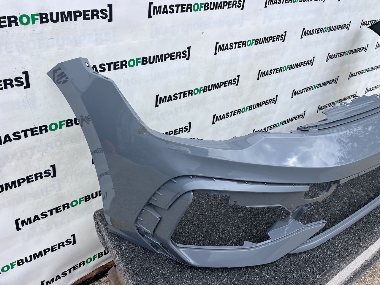 VW Golf R-line Mk8 Lift Hatchback 2024-2027 Front Bumper 4 Pdc Genuine [v521]