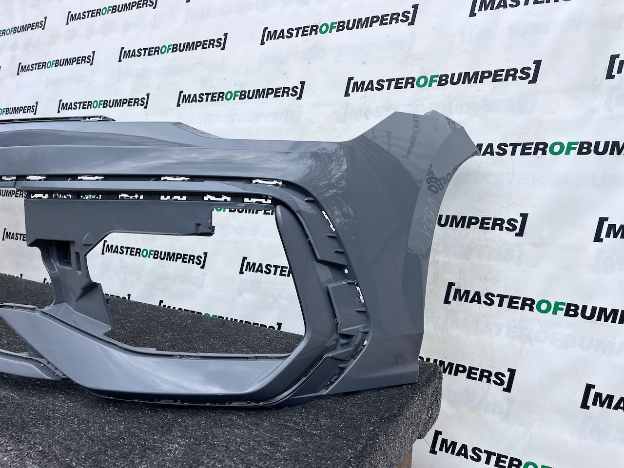 VW Golf R-line Mk8 Lift Hatchback 2024-2027 Front Bumper 4 Pdc Genuine [v521]