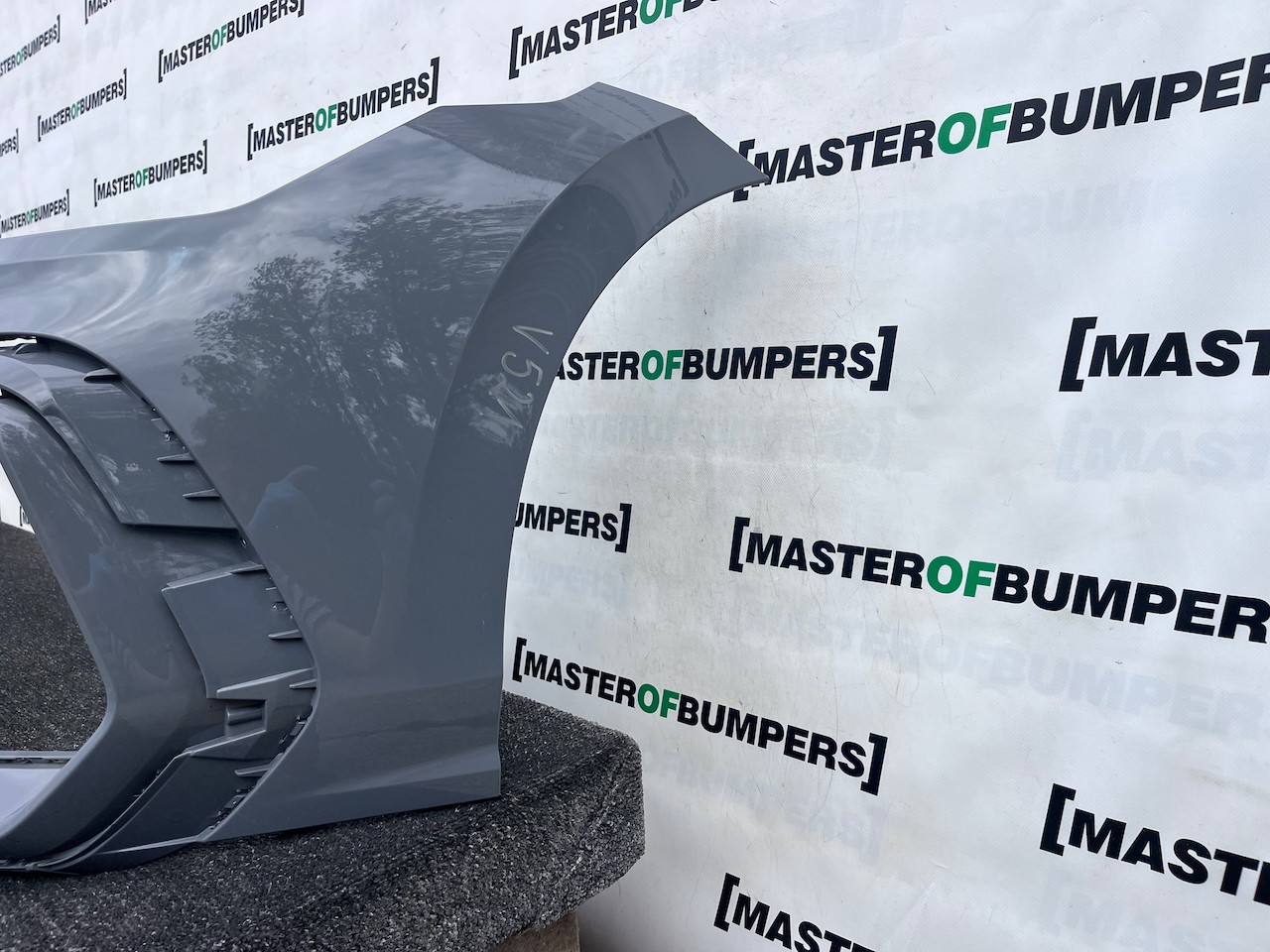 VW Golf R-line Mk8 Lift Hatchback 2024-2027 Front Bumper 4 Pdc Genuine [v521]