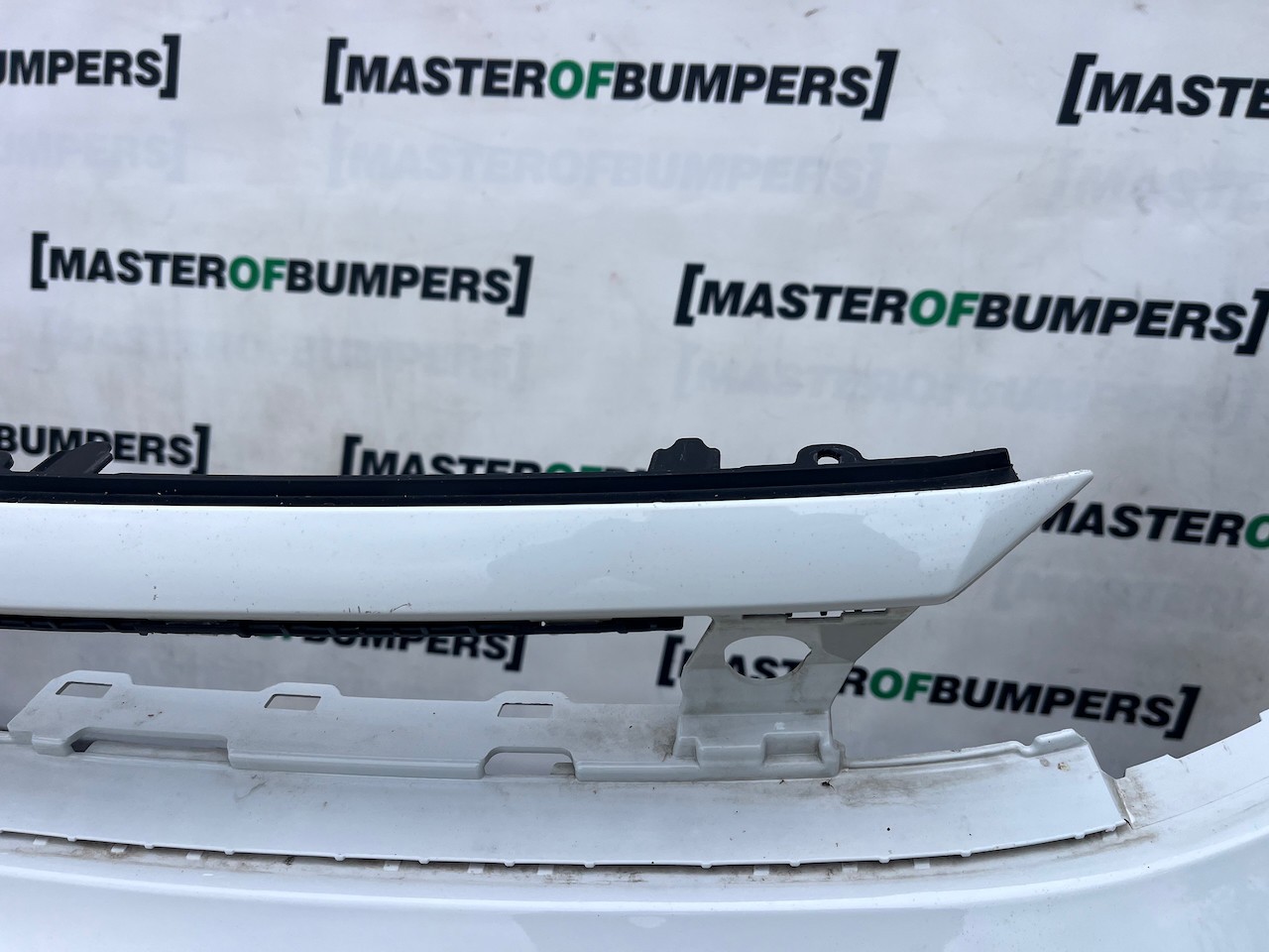 VW Polo Se Mk6 Facelift 2021-2024 Front Bumper 4 Pdc Genuine [v525]