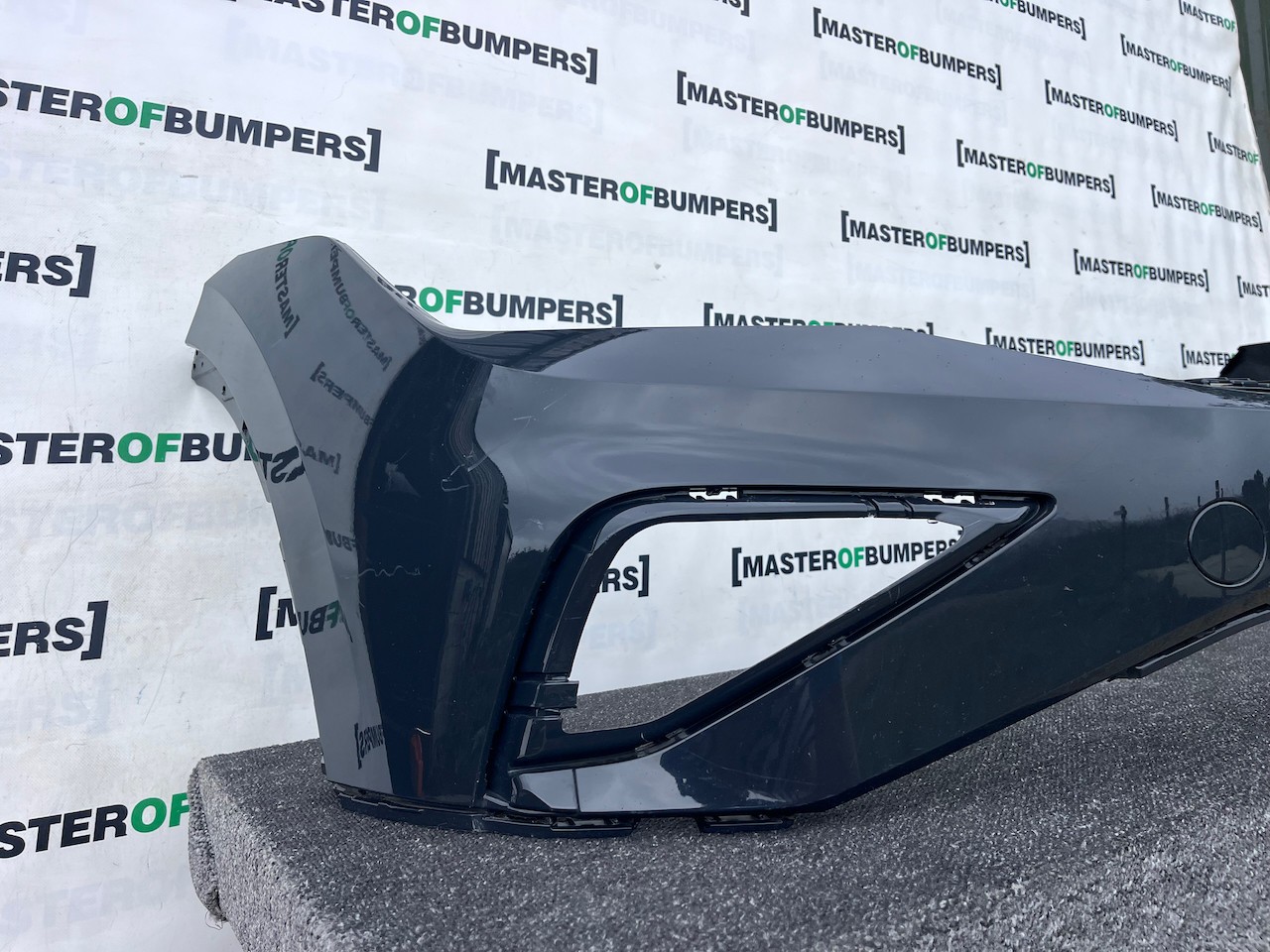 VW Tiguan Elegance Life Mk2 Lift 2021-2023 Front Bumper Pdc Genuine [v526]