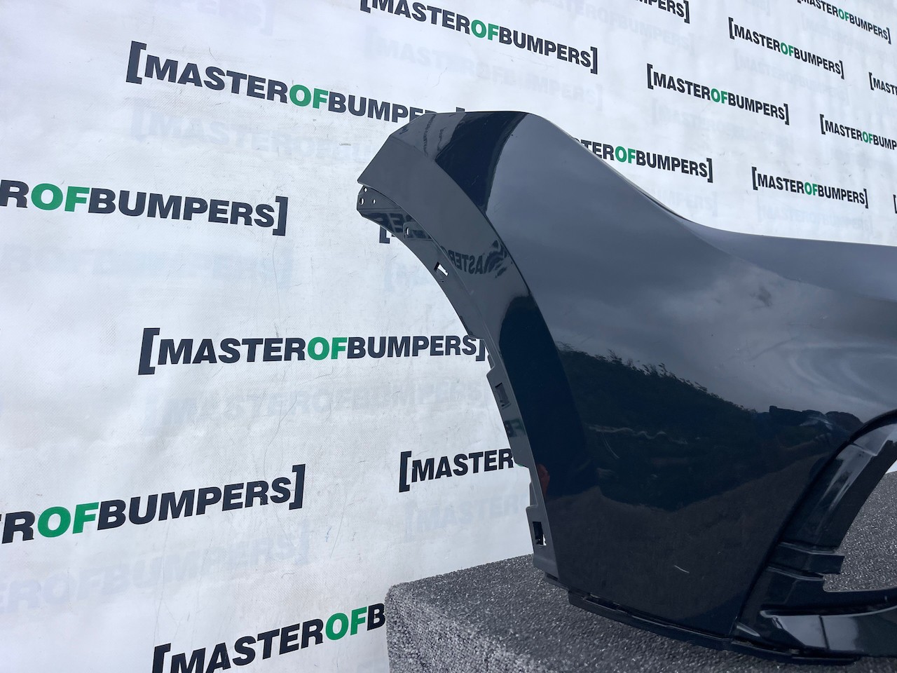 VW Tiguan Elegance Life Mk2 Lift 2021-2023 Front Bumper Pdc Genuine [v526]