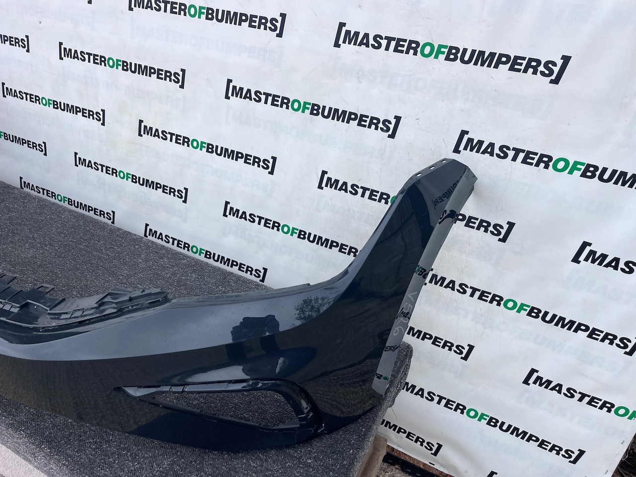 VW Tiguan Elegance Life Mk2 Lift 2021-2023 Front Bumper Pdc Genuine [v526]