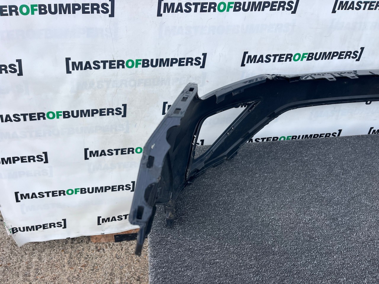 VW Tiguan Elegance Life Mk2 Lift 2021-2023 Front Bumper Pdc Genuine [v526]