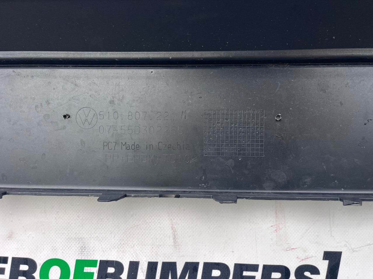 VW Golf Sv Sportsvan Face Lift 2018-2022 Front Bumper 6 Pdc Jets Genuine [v543]