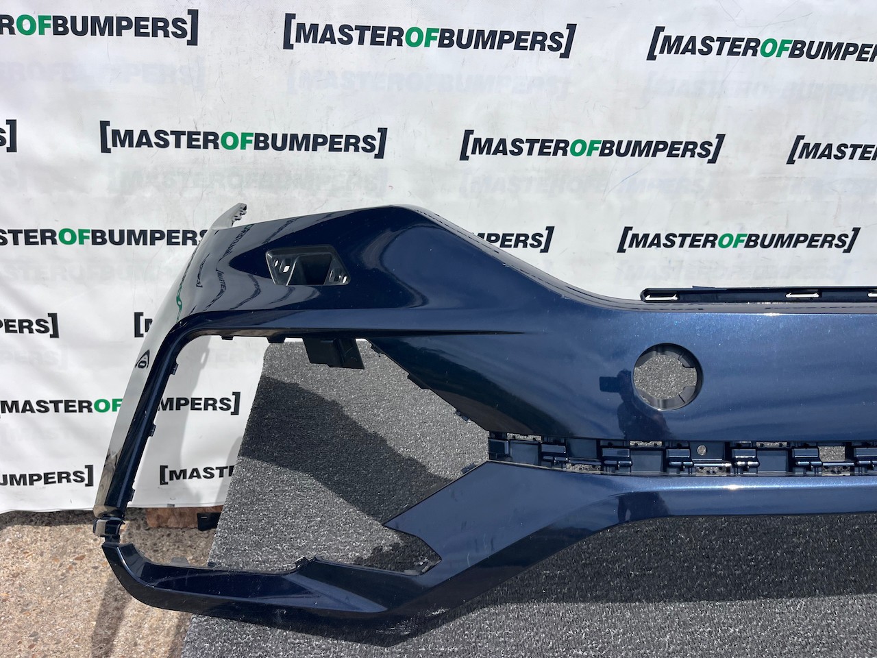 VW Touareg Sel Tdi V6 Mk3 2019-2023 Front Bumper 6 Pdc +jets Genuine [v553]