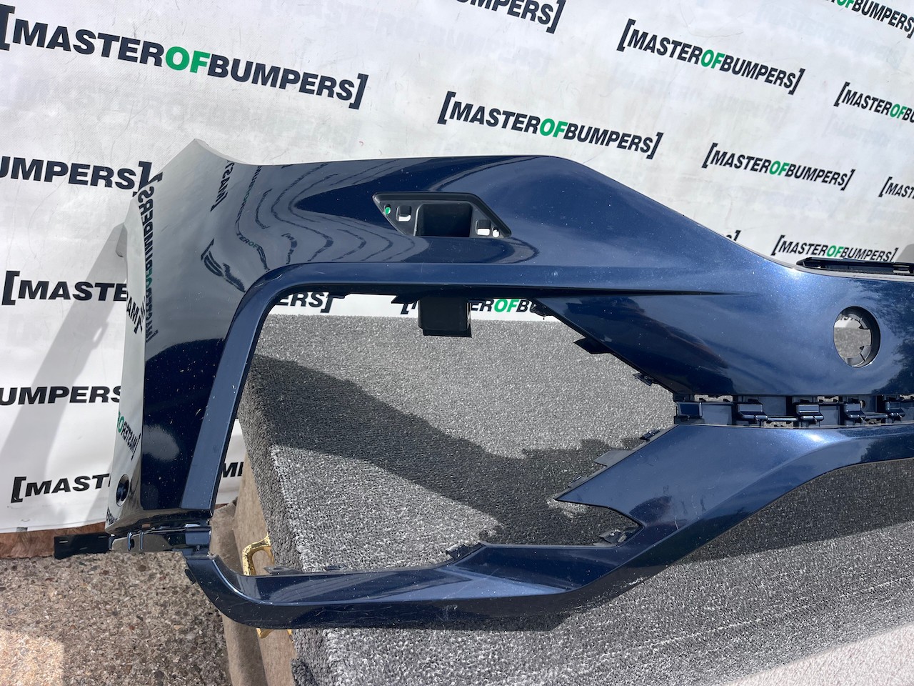VW Touareg Sel Tdi V6 Mk3 2019-2023 Front Bumper 6 Pdc +jets Genuine [v553]