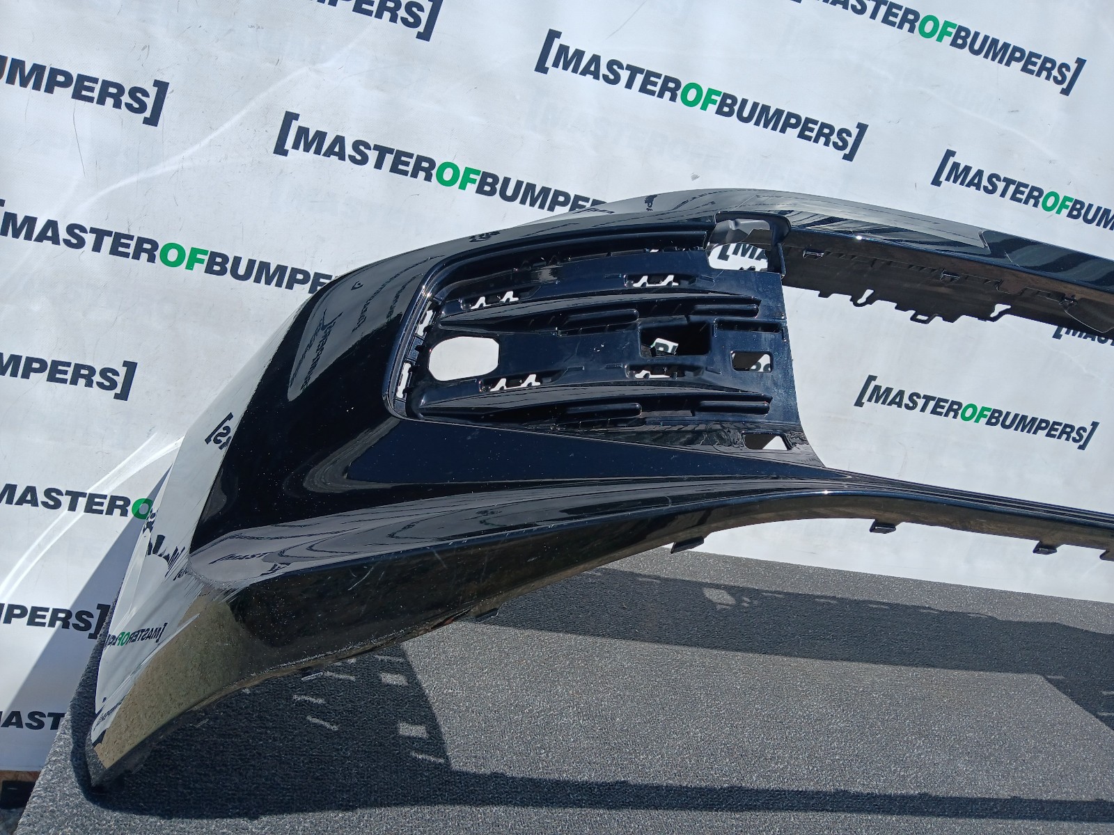 VW Golf Se Style Mk8 Lift Hatchback 2024-2026 Front Bumper 4 Pdc Genuine [v562]