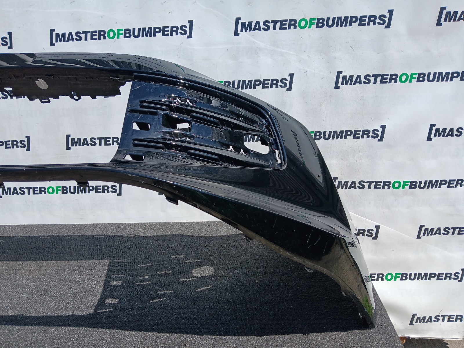 VW Golf Se Style Mk8 Lift Hatchback 2024-2026 Front Bumper 4 Pdc Genuine [v562]