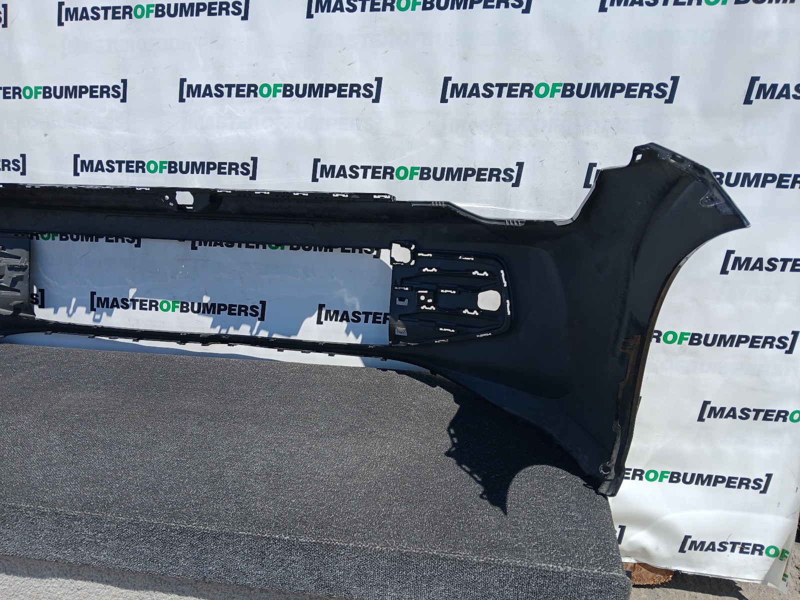 VW Golf Se Style Mk8 Lift Hatchback 2024-2026 Front Bumper 4 Pdc Genuine [v562]