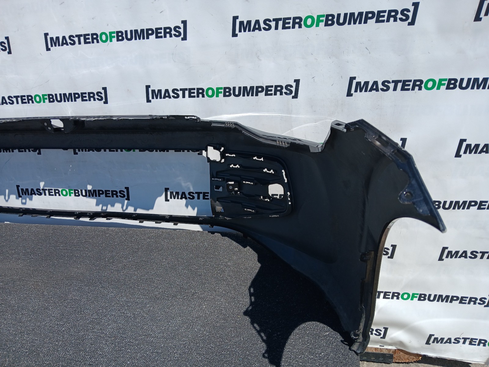 VW Golf Se Style Mk8 Lift Hatchback 2024-2026 Front Bumper 4 Pdc Genuine [v562]