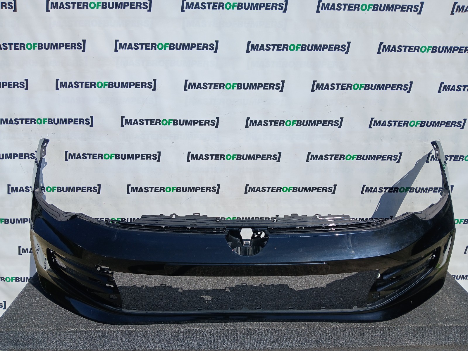VW Golf Se Style Mk8 Lift Hatchback 2024-2026 Front Bumper 4 Pdc Genuine [v562]