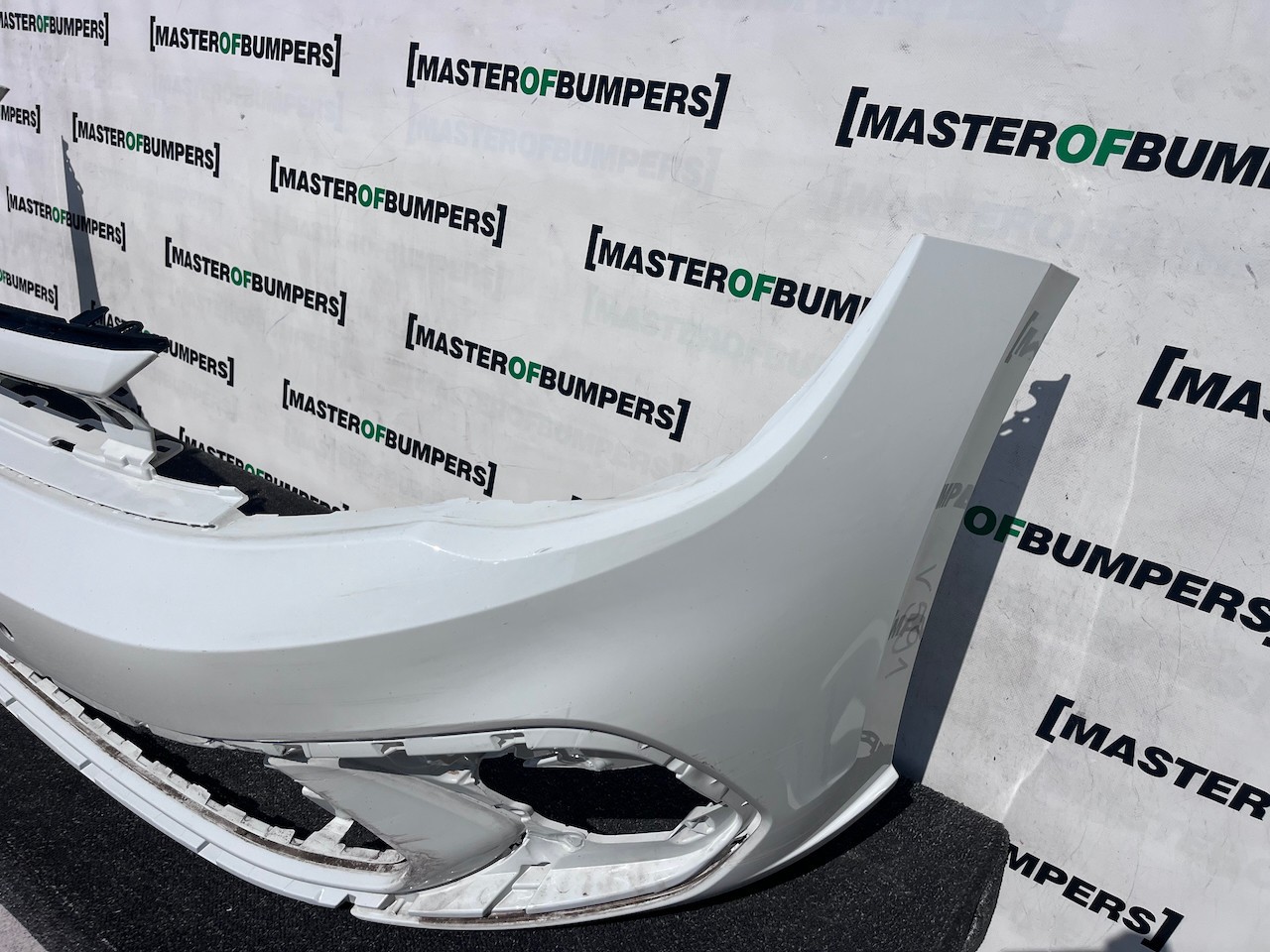 VW Polo Se Mk6 Lift Hatchback 2021-2024 Front Bumper 4 Pdc Genuine [v591]