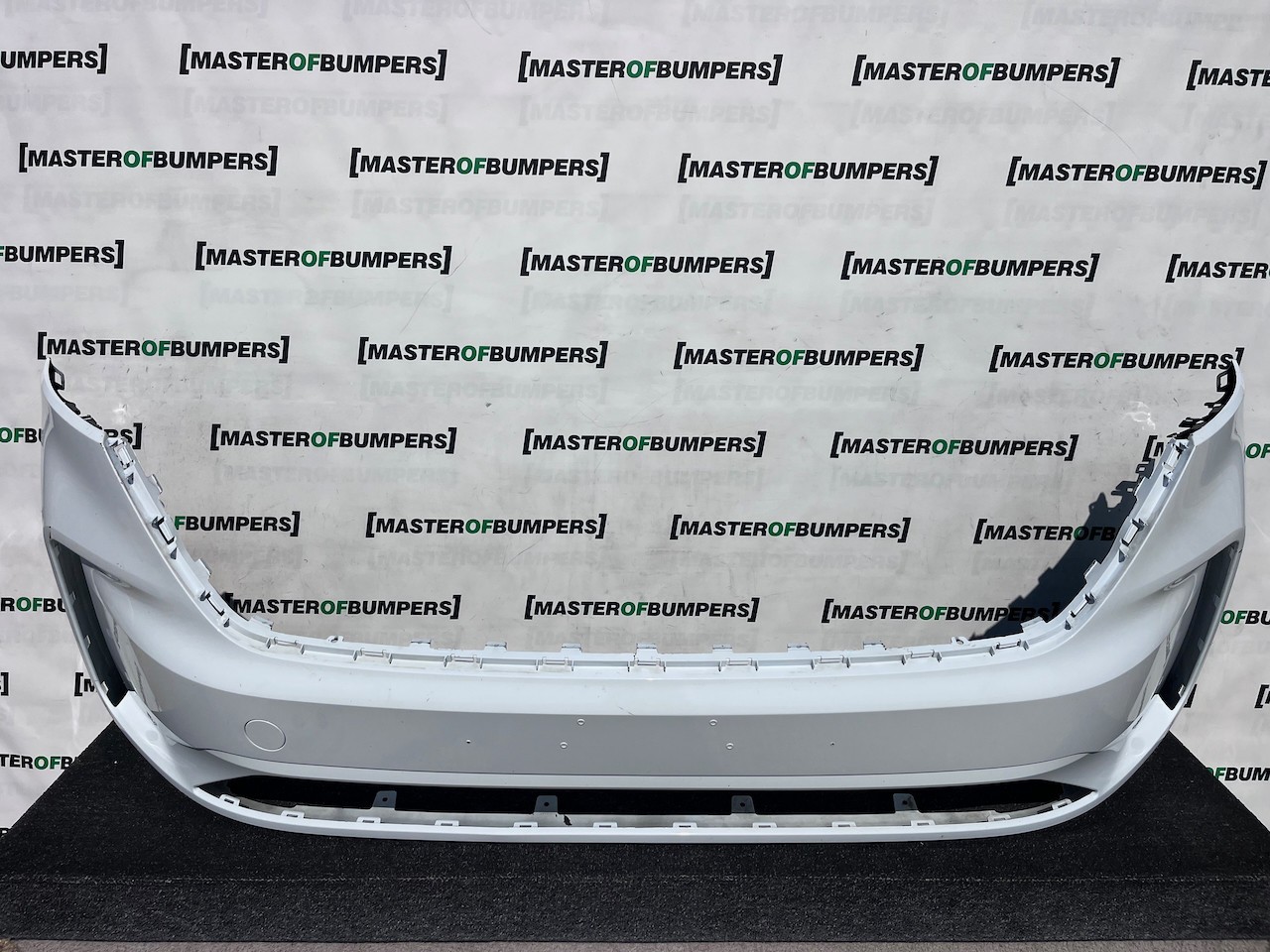 VW Transporter T7 Panel Van 2025-2028 Front Bumper 4 Pdc Genuine [v597]