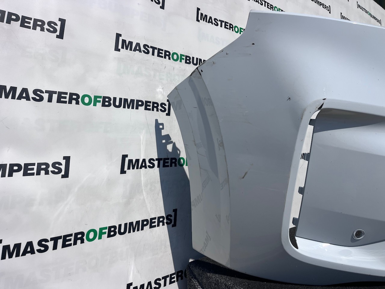 VW Transporter T7 Panel Van 2025-2028 Front Bumper 4 Pdc Genuine [v597]