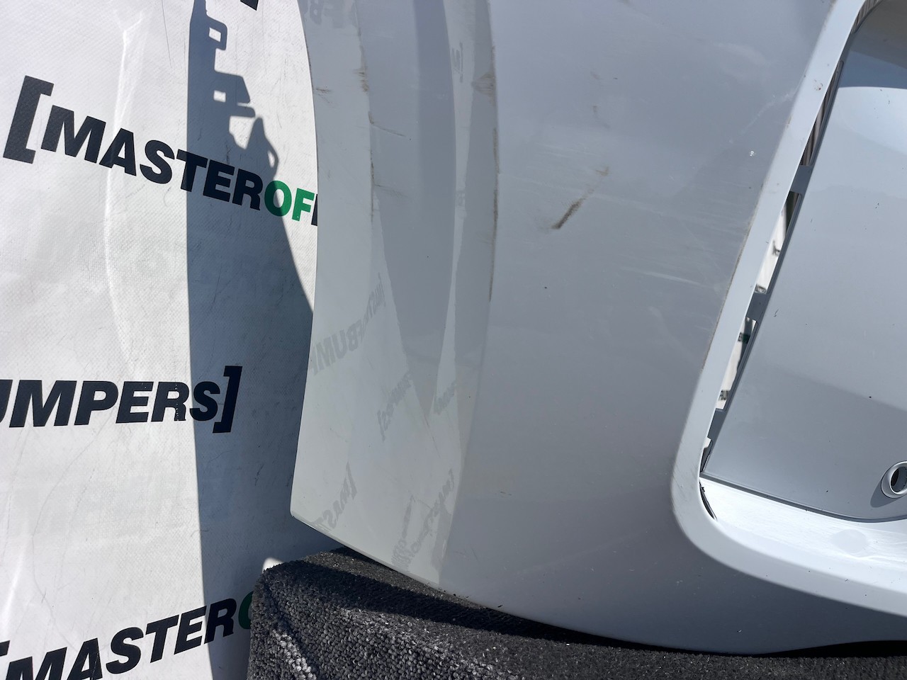 VW Transporter T7 Panel Van 2025-2028 Front Bumper 4 Pdc Genuine [v597]