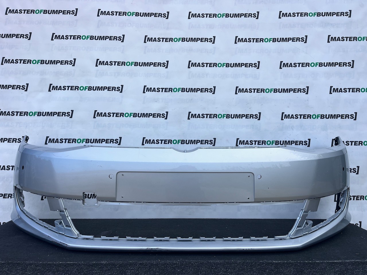 VW Sharan Sel Highline Mk2 Mpv 2011-2021 Front Bumper 6 Pdc Genuine [v605]